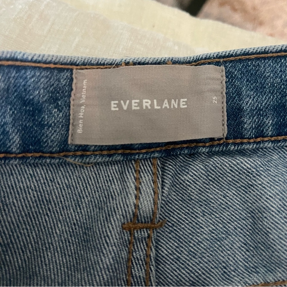 Everlane W Relaxed Short Denim Jean Size 25 - Picture 3 of 5